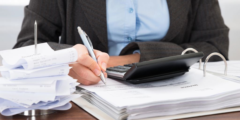 Unternehmer macht Buchhaltung