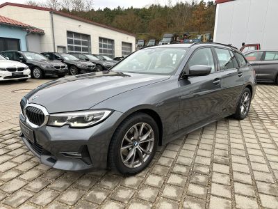 BMW 3er 320 d xDrive Sport Line 360° AppleCar, LED, Navi