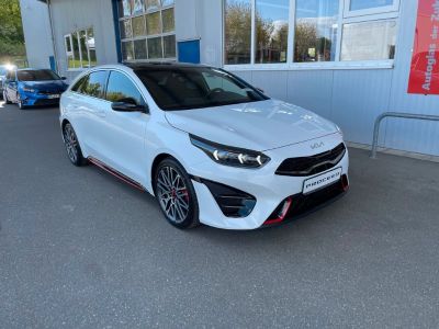 Kia ProCeed GT  GD + KOMF