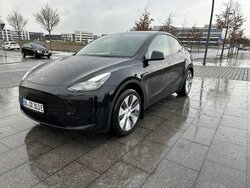 Tesla Auto Abos im Preisvergleich ab 619 €